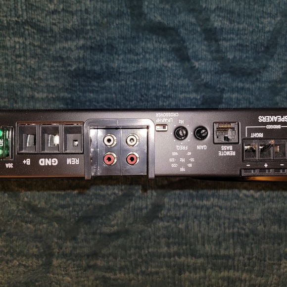 JVC CAR STEREO & ROCKFORD FOSGATE AMP - Picture 3 of 10